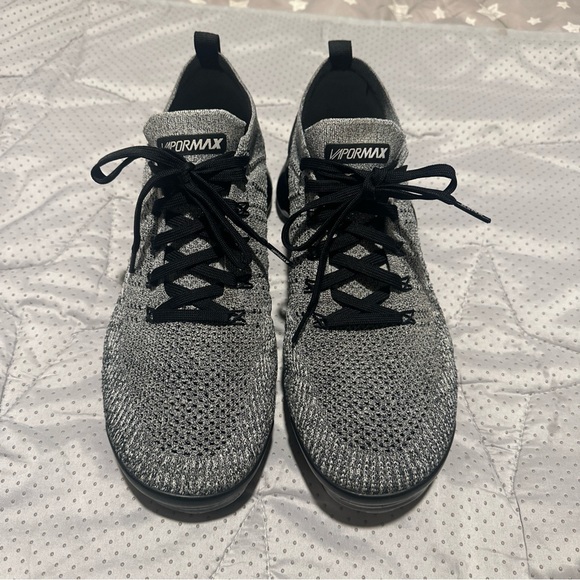 LIKE NEW NIKE VAPORMAX FLYKNIT MENS! - Picture 2 of 6